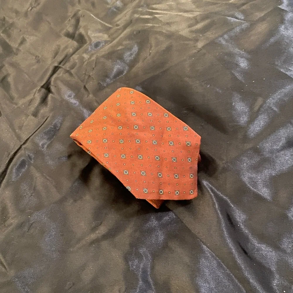 CHRISTIAN DIOR Tie (Burgundy, Dot, Silk) - Picture 1 of 4